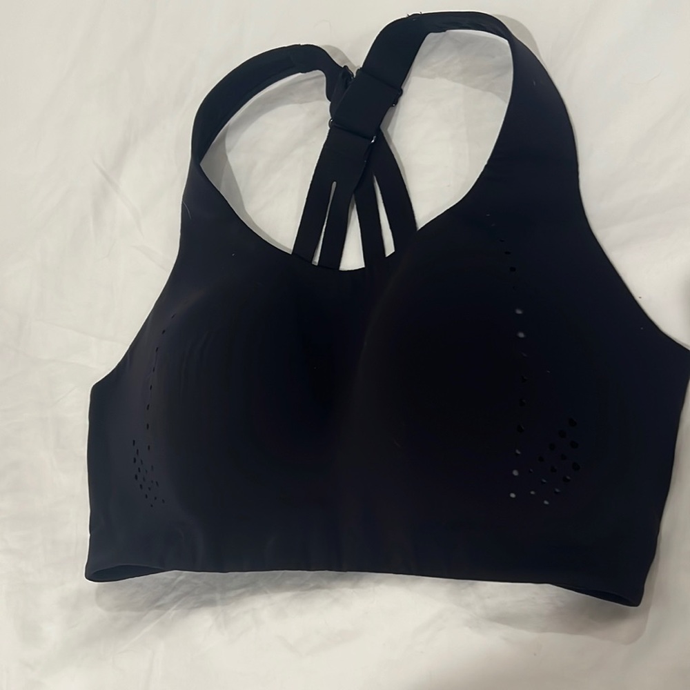 Lulu airlift running bra